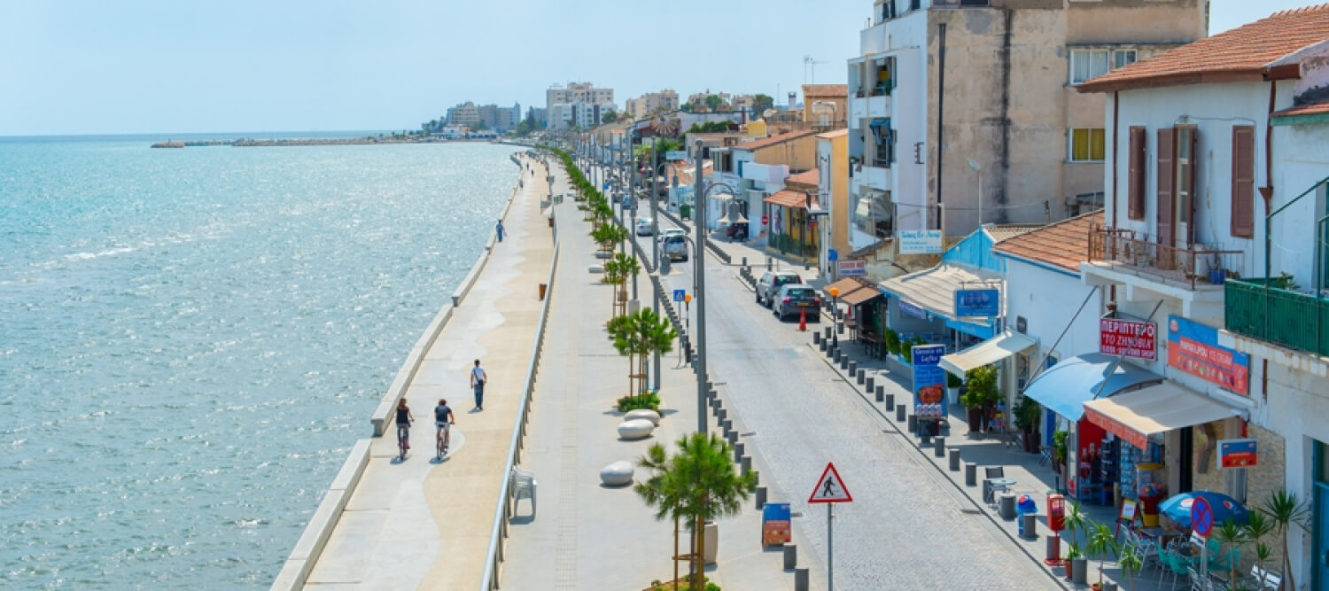 Larnaka 1 - Larnaka (Larnaca) Tourist Beach - Hala Sulta Tekke Mosque - Meneou Lighthouse Cycling Route